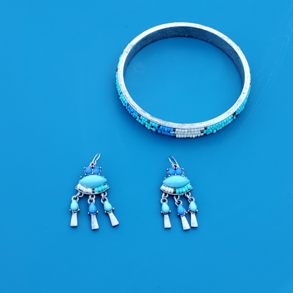 Braclet and earrings set